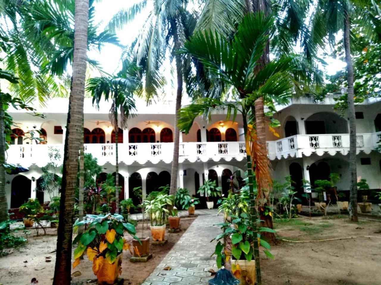 Palm Beach Resort By Yosha Guest Trincomalee Exterior photo