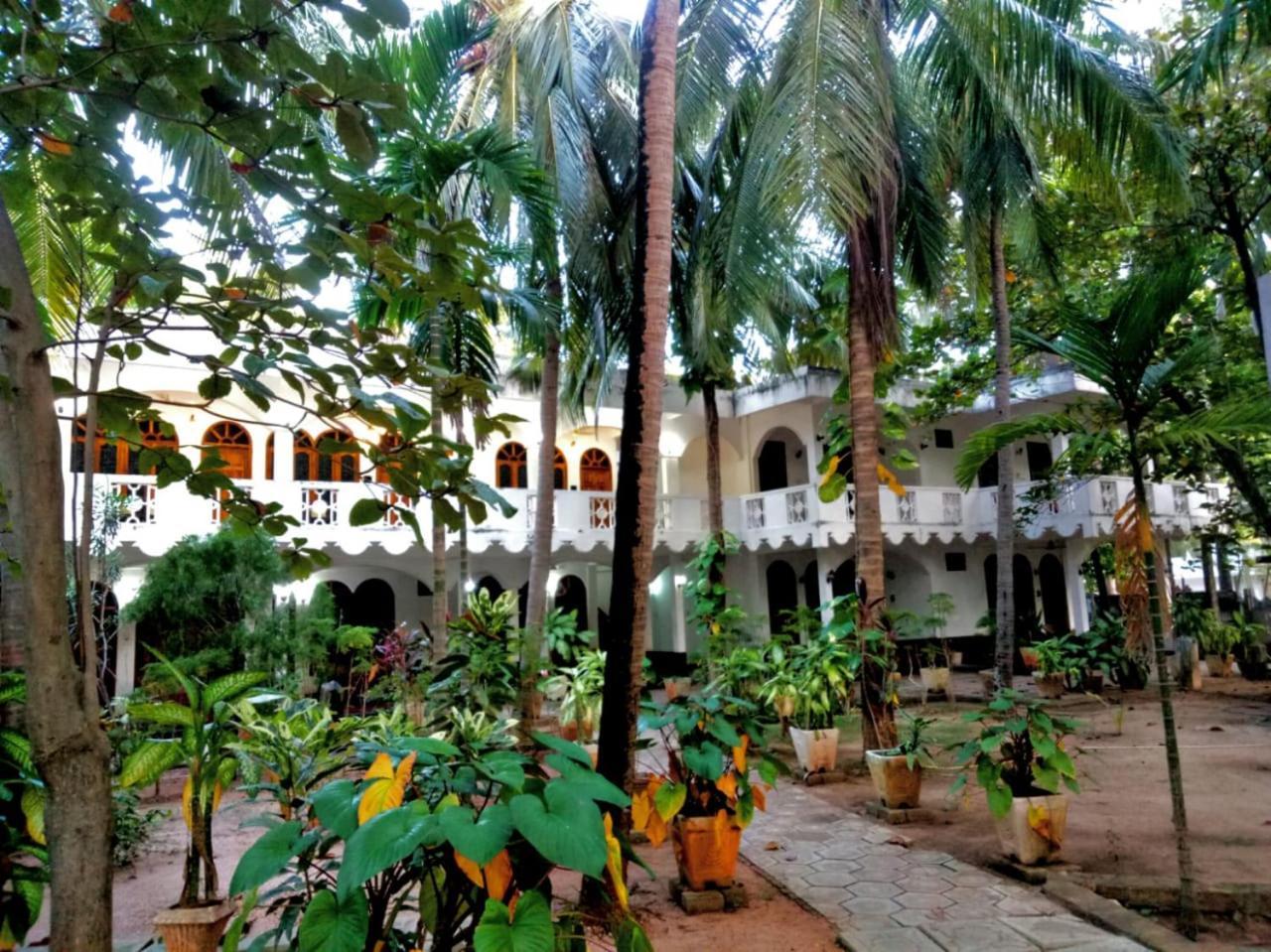 Palm Beach Resort By Yosha Guest Trincomalee Exterior photo